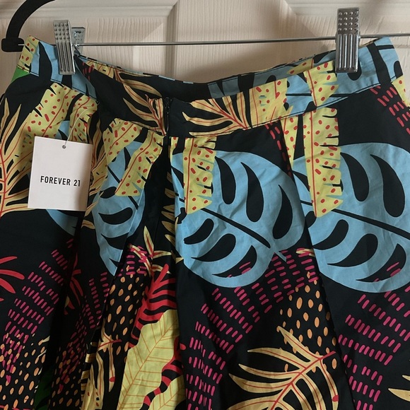 Forever 21 Pleated Women’s Flared Skirt-Juniors,Black-multi -color M - Picture 6 of 10